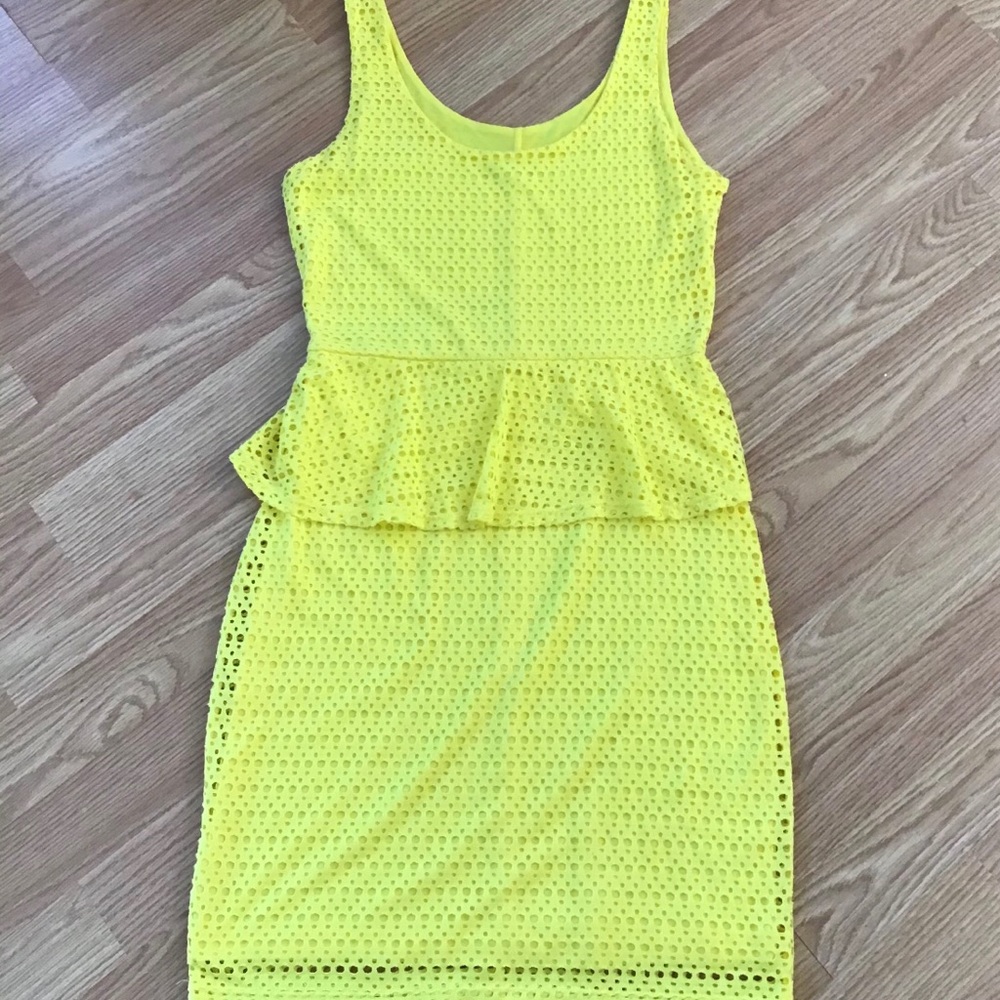 Gianni Bini | Yellow Dress